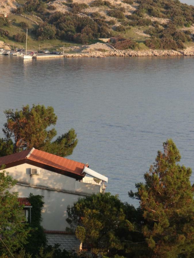 Stara Baška Apartments Bassi מראה חיצוני תמונה