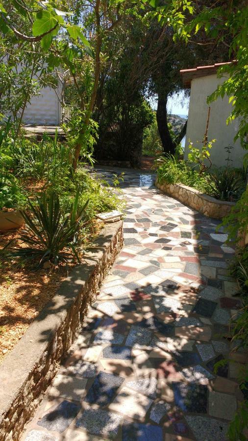 Stara Baška Apartments Bassi מראה חיצוני תמונה