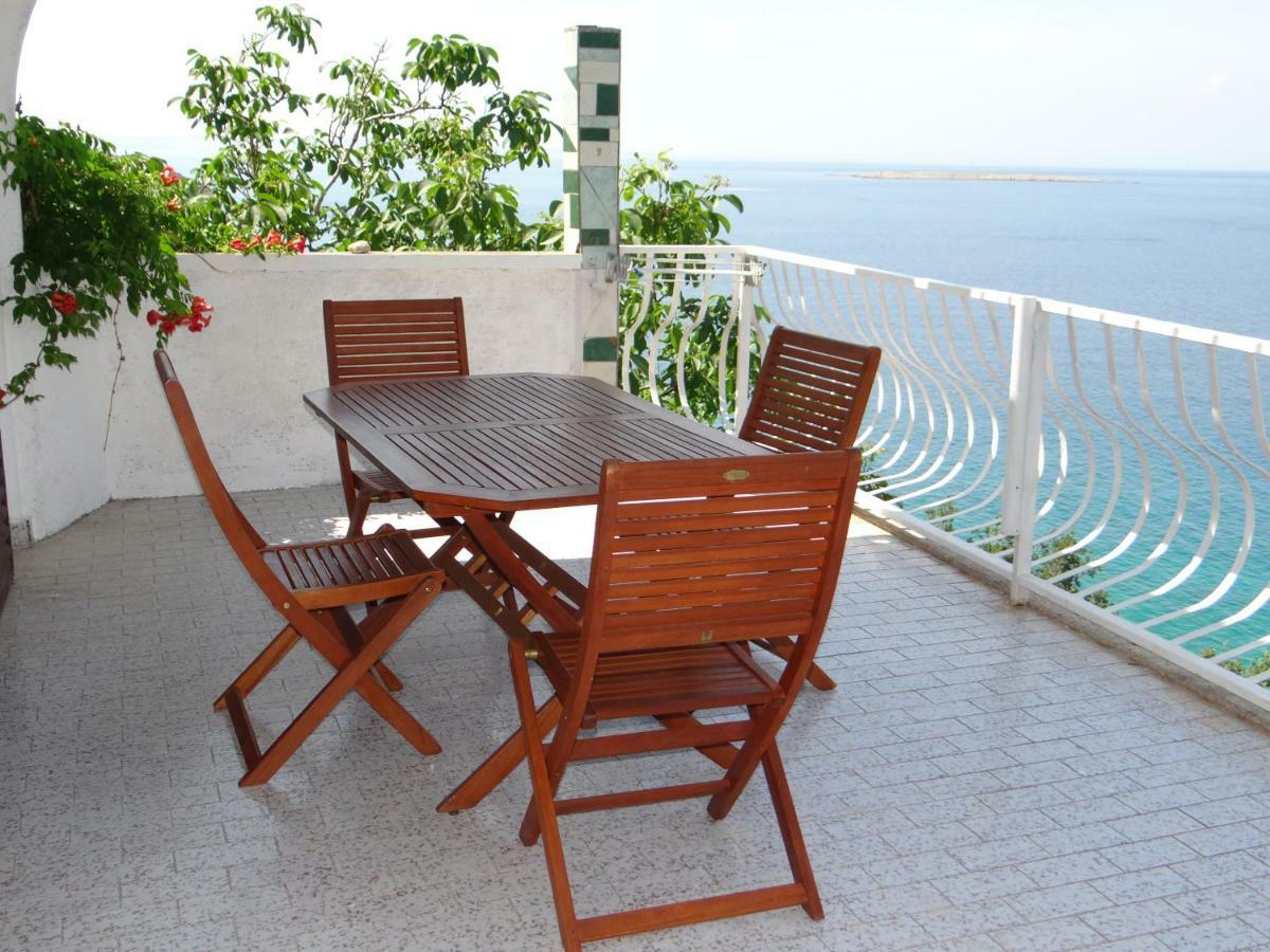Stara Baška Apartments Bassi מראה חיצוני תמונה